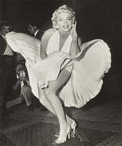 Lot #816 Marilyn Monroe - Image 1