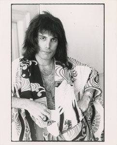 Lot #4196  Queen: Freddie Mercury Original Vintage Photograph - Image 1