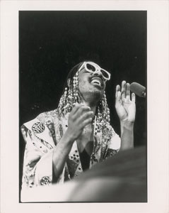 Lot #4152 Stevie Wonder Original Vintage Photograph - Image 1