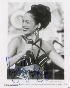 Lot #4507 Jennifer Lopez Signed Photograph - Image 1