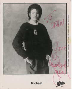 Lot #4256 Michael Jackson Signed Photograph - Image 1