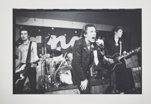Lot #4214 The Sex Pistols 'Never Mind the Bollocks' Signed Album - Image 4