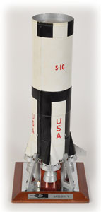 Lot #8246  Saturn V Model - Image 3