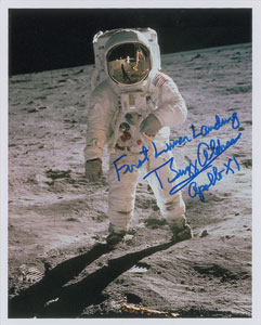 Lot #8338  Buzz Aldrin Signed Photograph - Image 1