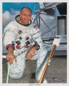 Lot #8042  Apollo 12: Bean and Conrad Pair of Signed Photographs - Image 2