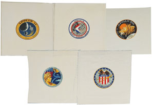 Lot #8251  Apollo 13-17 Set of (5) Beta Cloth Patches - Image 1