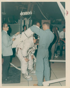 Lot #8020  Apollo 11: Armstrong and Aldrin Original Vintage NASA Photograph - Image 1