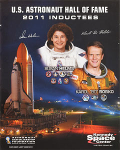 Lot #381  Astronaut Hall of Fame - Image 3