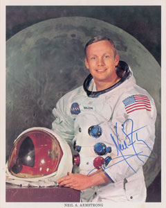 Lot #423 Neil Armstrong - Image 1