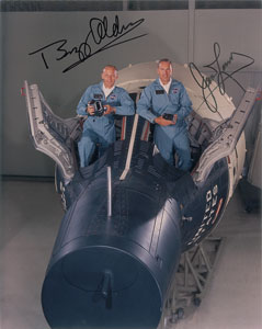 Lot #450  Gemini 12 - Image 1