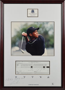 Lot #734 Tiger Woods - Image 1