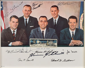 Lot #9151  NASA Astronaut Group 4 Signed Photograph - Image 2