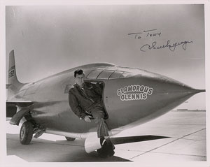 Lot #9007 Chuck Yeager Handwritten Letter and Signed Photograph - Image 2