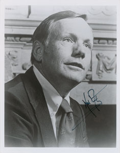 Lot #477 Neil Armstrong - Image 1