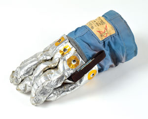 Lot #6323  A6L Space Suit Glove Made for Neil Armstrong - Image 1