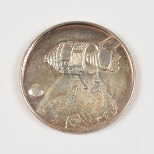 Lot #6278  Apollo 1 Fliteline Medallion - Image 2