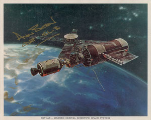 Lot #6616 Alan Bean's Signed Skylab Photograph - Image 1