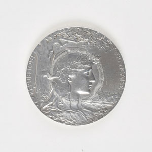 Lot #9513  Paris 1900 Exposition Universelle Silver Medal - Image 2