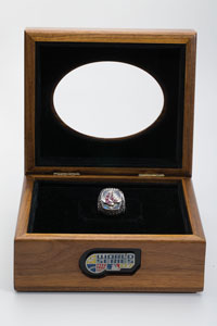 Lot #9418  2007 Boston Red Sox World Series Championship Ring - Image 6