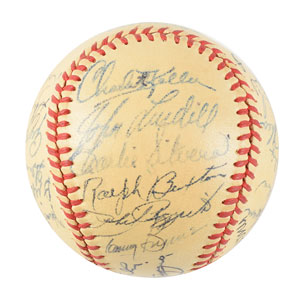 Lot #9300  NY Yankees 1940-50s Collection of (4) Team Signed Baseballs - Image 6