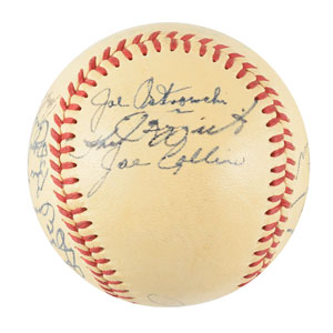 Lot #9300  NY Yankees 1940-50s Collection of (4) Team Signed Baseballs - Image 20