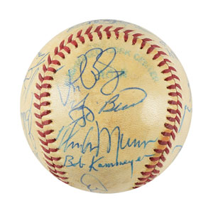 Lot #9308  NY Yankees 1977 Team Signed Baseball - Image 4