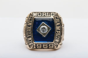 Lot #9409  1969 New York Mets World Series Championship Ring Salesman Sample - Image 1