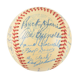 Lot #9302  NY Yankees 1947 Team-Signed Baseball - Image 1