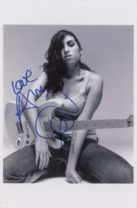 Lot #669 Amy Winehouse - Image 1