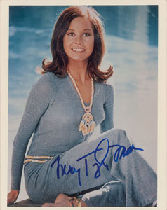 Lot #784 Mary Tyler Moore - Image 1