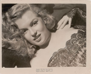 Lot #931 Marilyn Monroe - Image 1