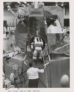 Lot #443 Neil Armstrong - Image 1