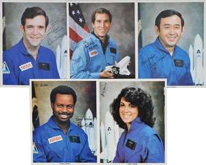 Lot #449  Space Shuttle Challenger - Image 1