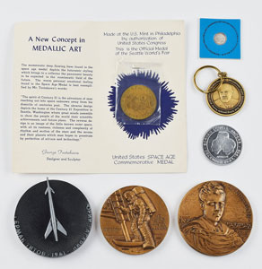 Lot #486  Air and Space Medallions - Image 1