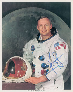 Lot #477 Neil Armstrong - Image 1