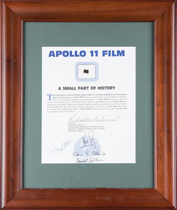 Lot #4472 Buzz Aldrin Signed Apollo 11 Film Swatch - Image 1