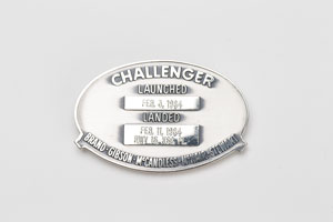Lot #4636  STS-41-B Robbins Medal - Image 2
