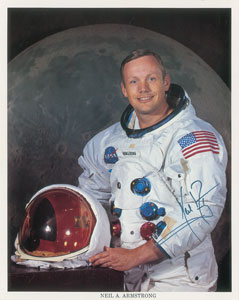 Lot #4341 Neil Armstrong Signed Photograph - Image 1