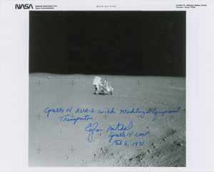 Lot #4539 Edgar Mitchell Signed Photograph - Image 1
