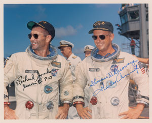 Lot #4123  Gemini 11 Signed Photograph - Image 1