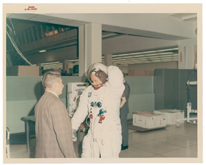 Lot #4486 Neil Armstrong Photograph - Image 1