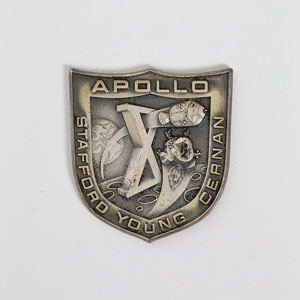 Lot #4295 Tom Stafford's Flown Apollo 10 Robbins Medal - Image 1
