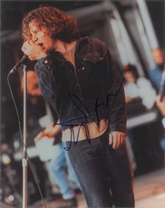 Lot #5656  Pearl Jam: Eddie Vedder Signed Photograph - Image 1