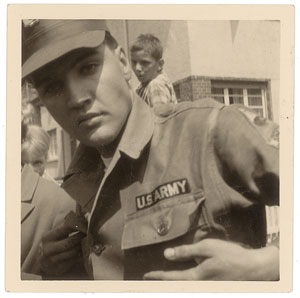Lot #5077 Elvis Presley Signed Photograph - Image 3