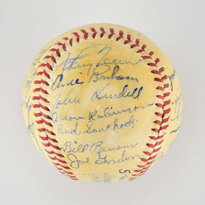 Lot #8241  1946 New York Yankees Team Signed Baseball with 27 Signatures including DiMaggio and Dickey - Image 5