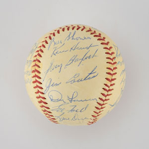 Lot #8254  1959 New York Yankees Team Signed Baseball with Mantle and Berra - Image 4