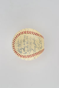 Lot #8255  1967 New York Yankees Team Signed Baseball with Mantle - Image 4