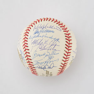Lot #8262  2001 New York Yankees American League Champions HIGH GRADE Team Signed Baseball with 28 Signatures including Jeter - Image 1