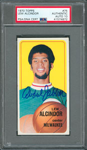 Lot #8195  1969 and 1970 Topps Lew Alcindor Signed Basketball Cards - both PSA/DNA GEM MINT 10 - Image 3