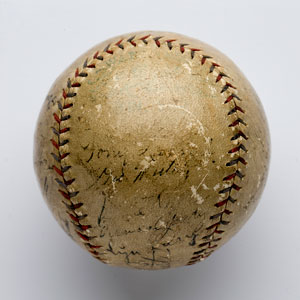 Lot #8234  1930 New York Yankees Signed Baseball with 21 Signatures including Ruth and Gehrig - Image 3
